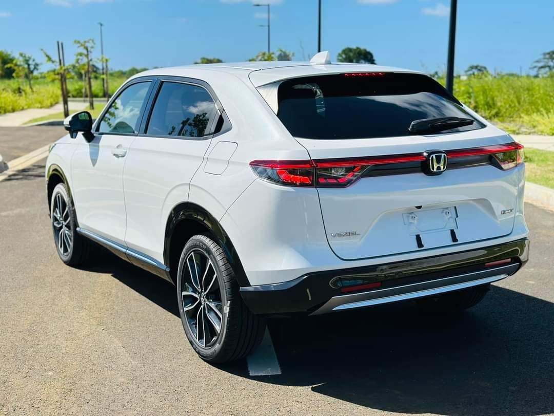 HONDA VEZEL E-HEV Z