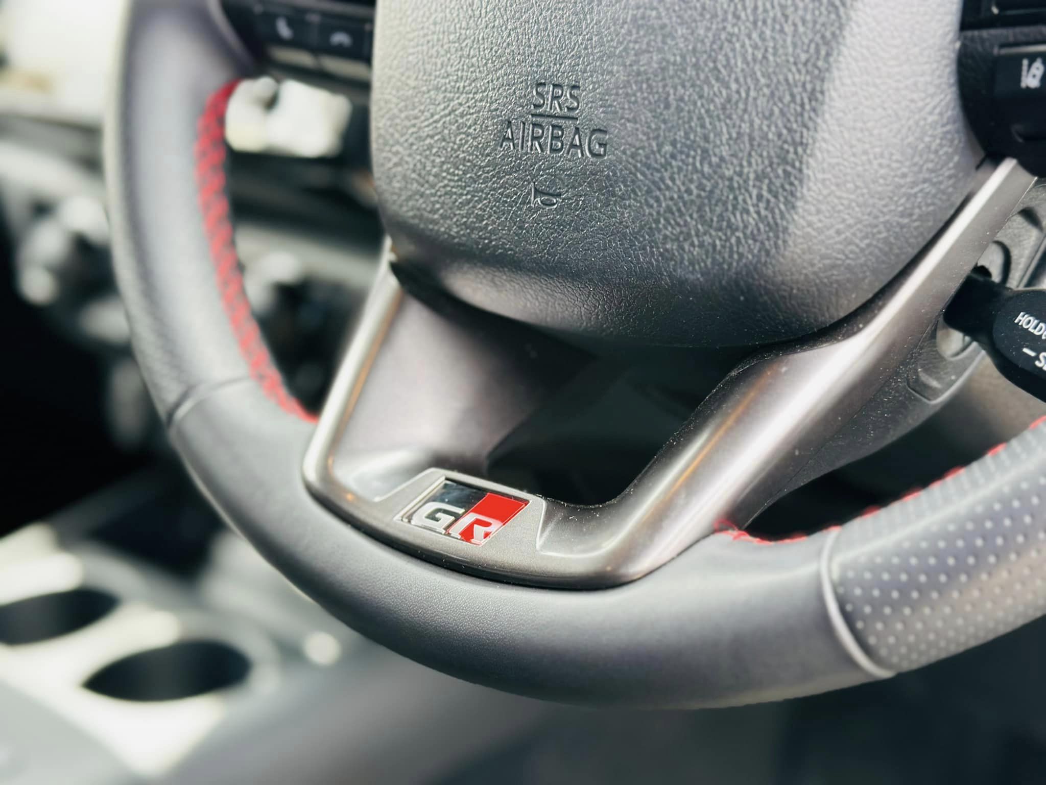 TOYOTA HILUX GR