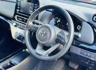 TOYOTA AQUA G NEW SHAPE