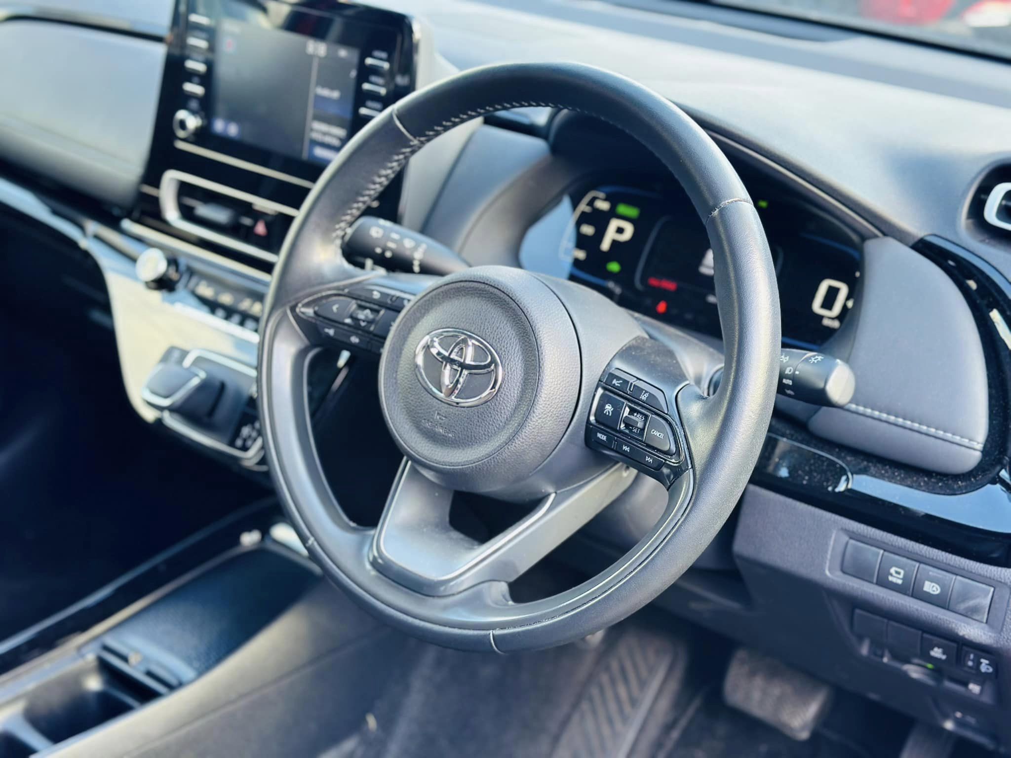 TOYOTA AQUA G NEW SHAPE