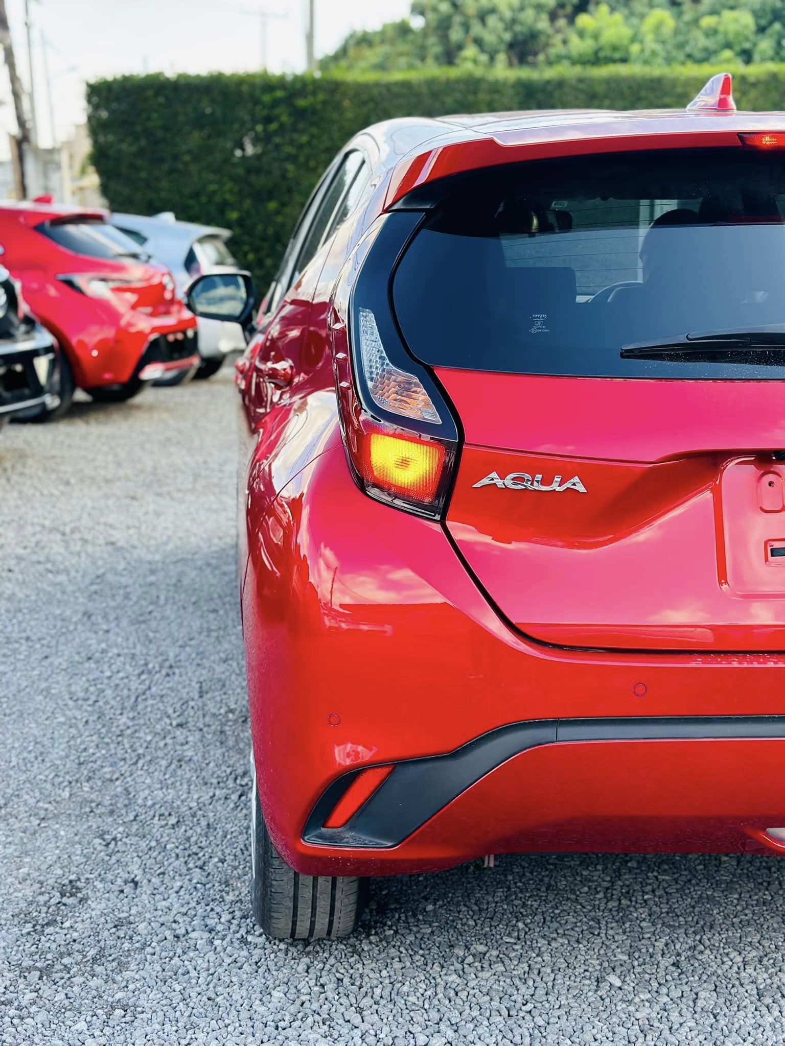 TOYOTA AQUA G NEW SHAPE