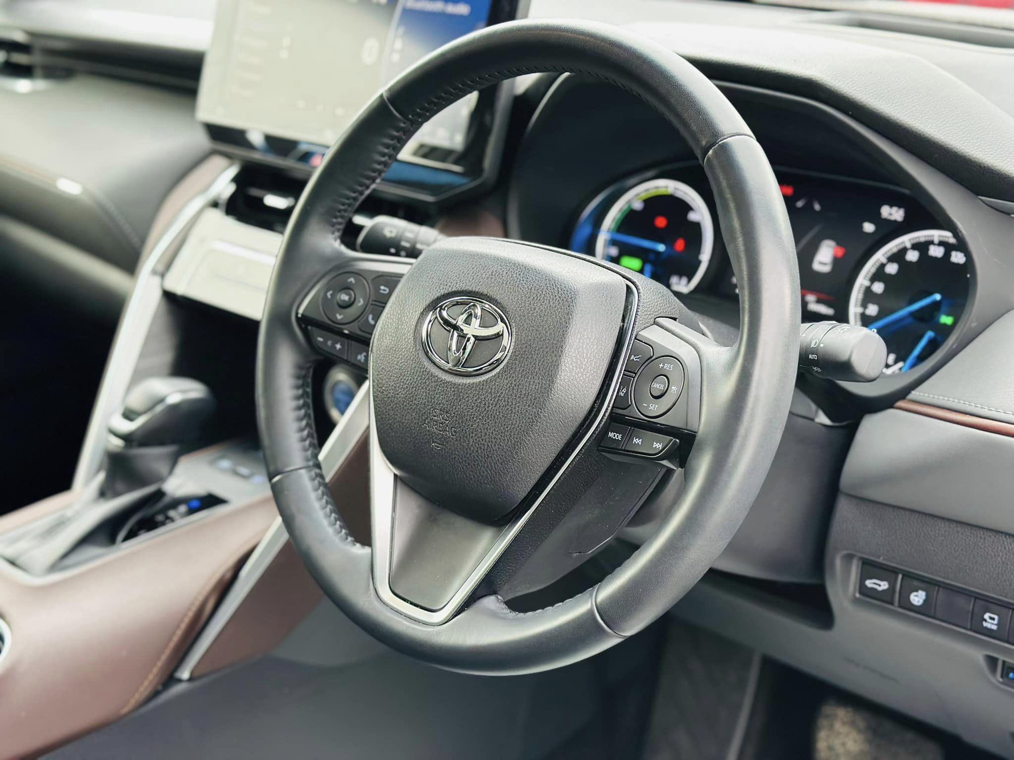TOYOTA HARRIER HYBRID Z
