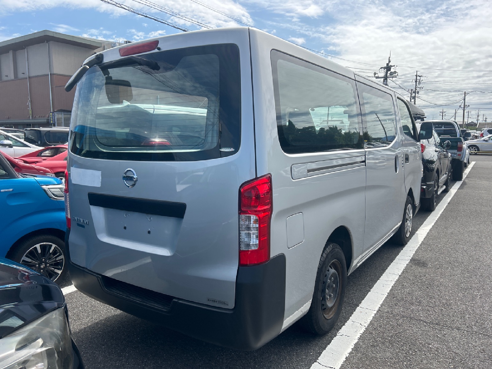 NISSAN NV350 CARAVAN