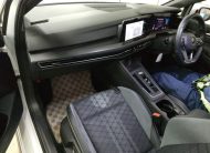 VOLKSWAGEN GOLF eTSI R-Line