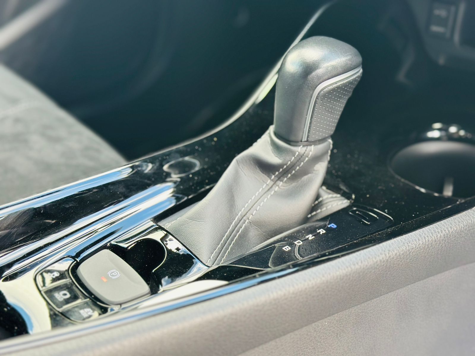 TOYOTA CHR S GR SPORT HYBRID