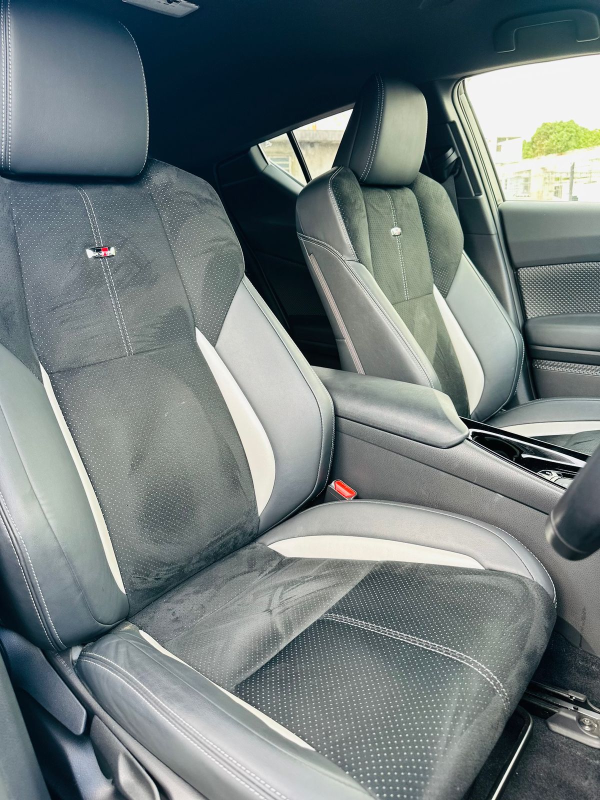 TOYOTA CHR S GR SPORT HYBRID