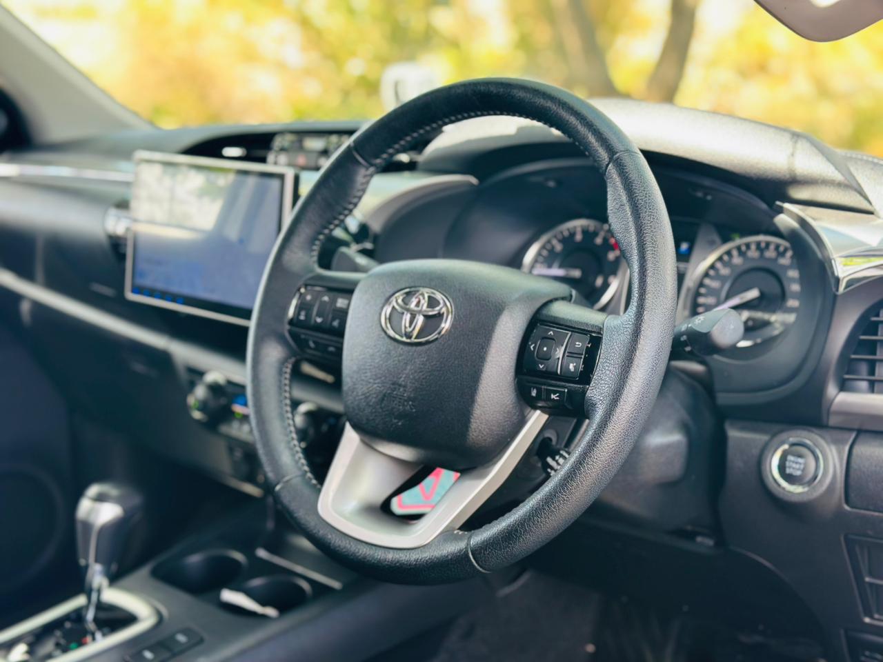 TOYOTA HILUX Z