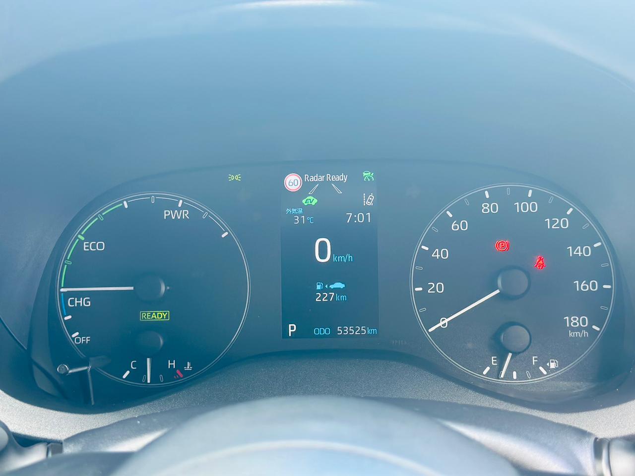 TOYOTA YARIS HYBRID X