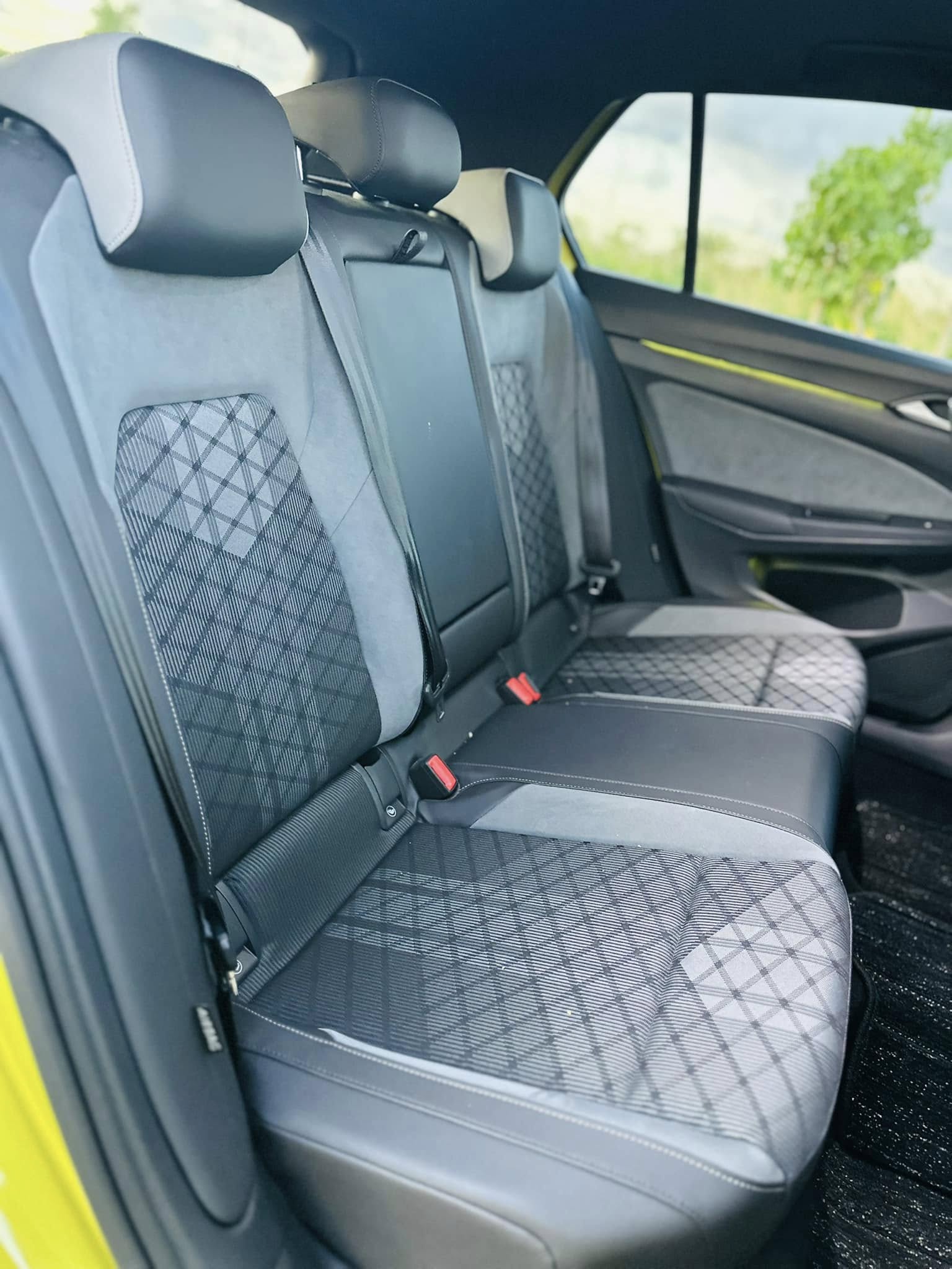 VOLKSWAGEN GOLF ETSI R Line