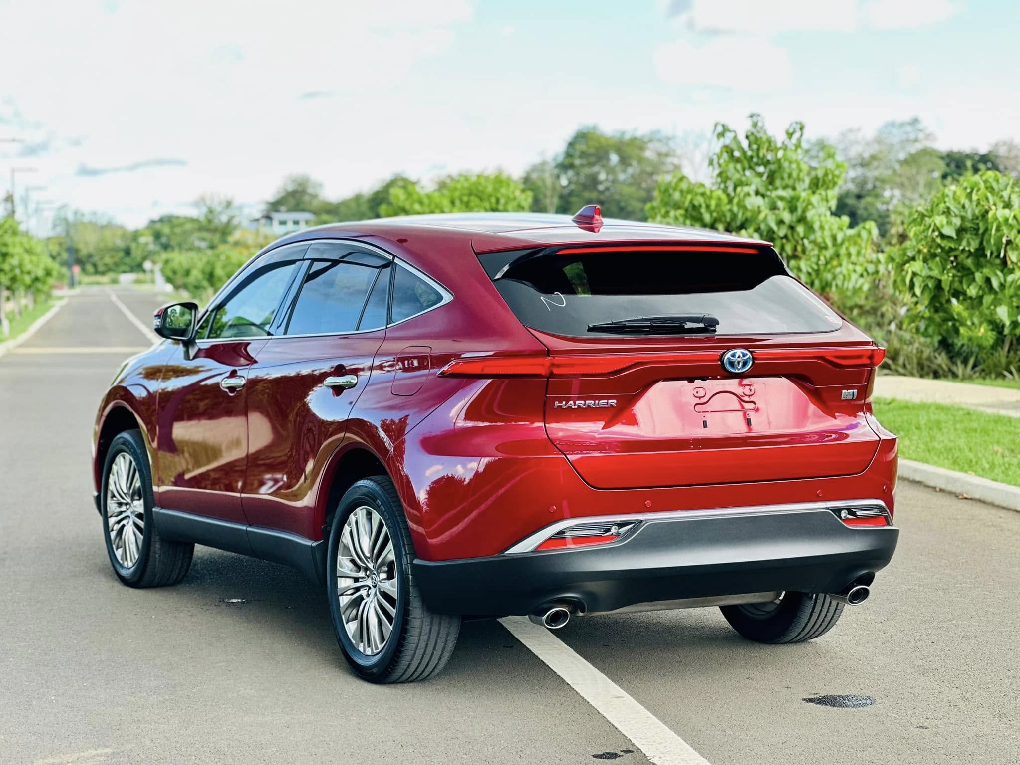 TOYOTA HARRIER Z LEATHER PACKAGE