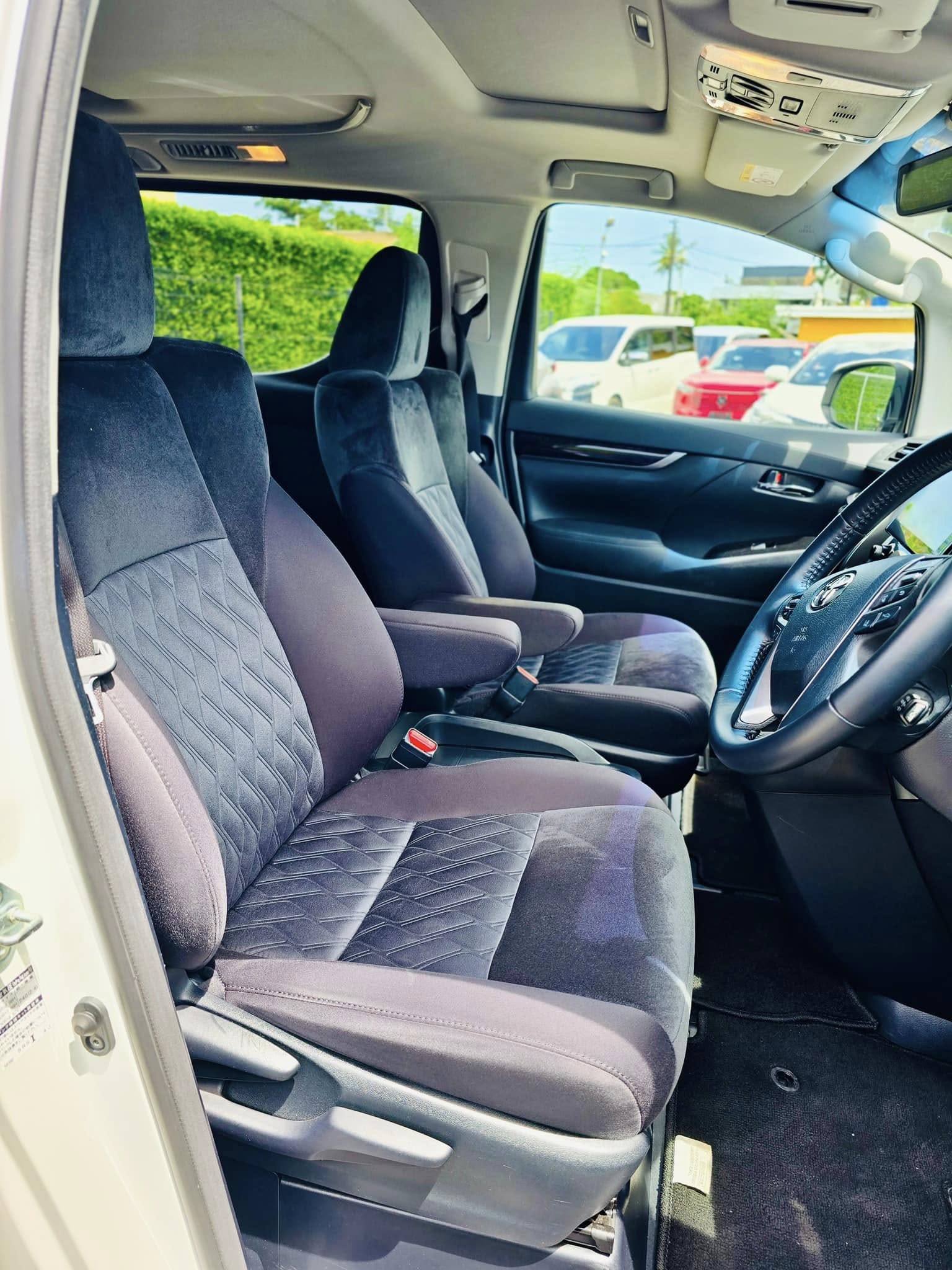 TOYOTA ALPHARD (TAXI)