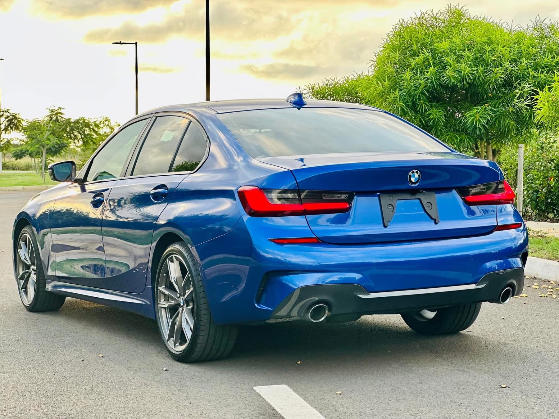 BMW 330e M SPORT