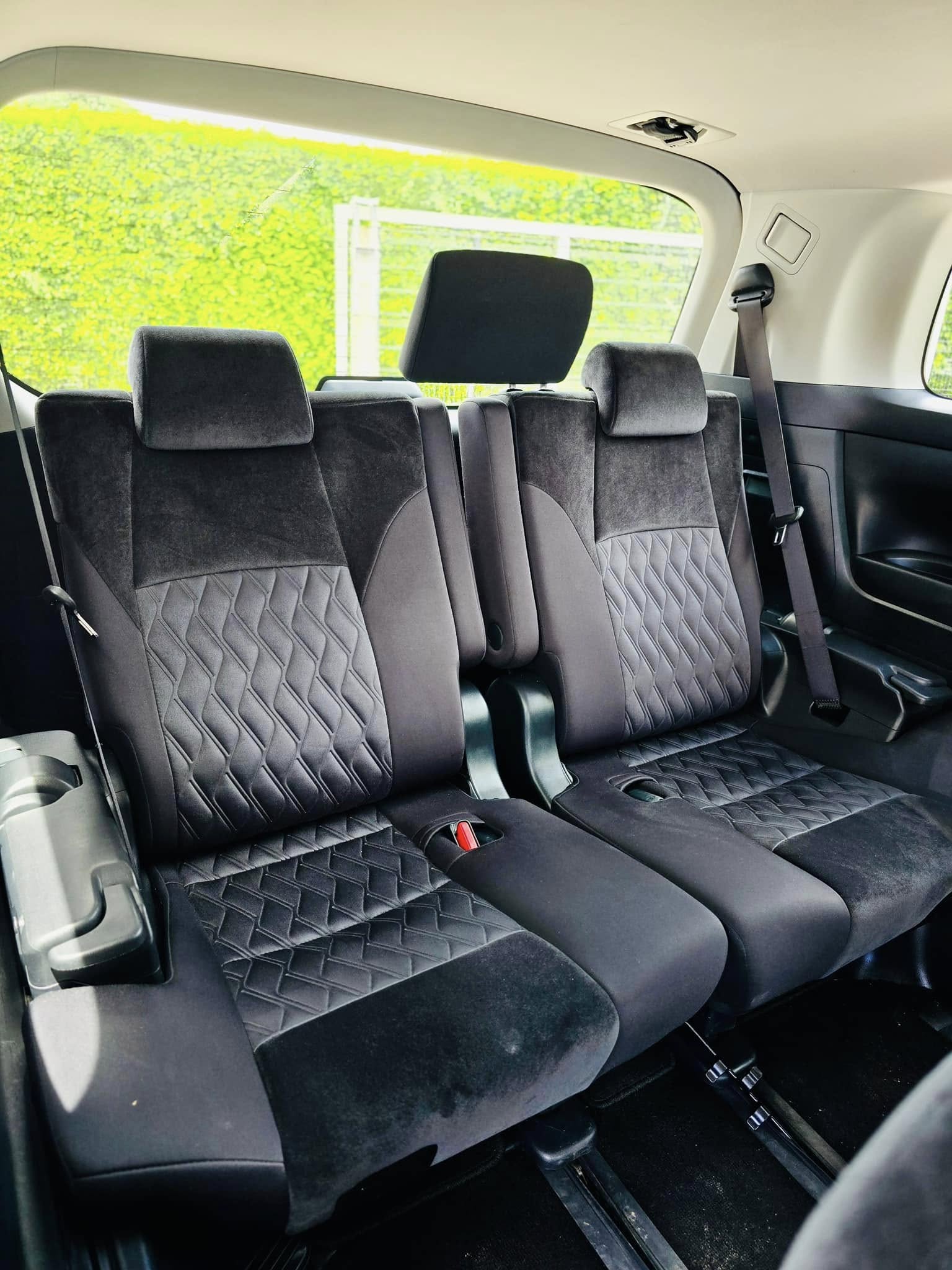 TOYOTA ALPHARD (TAXI)