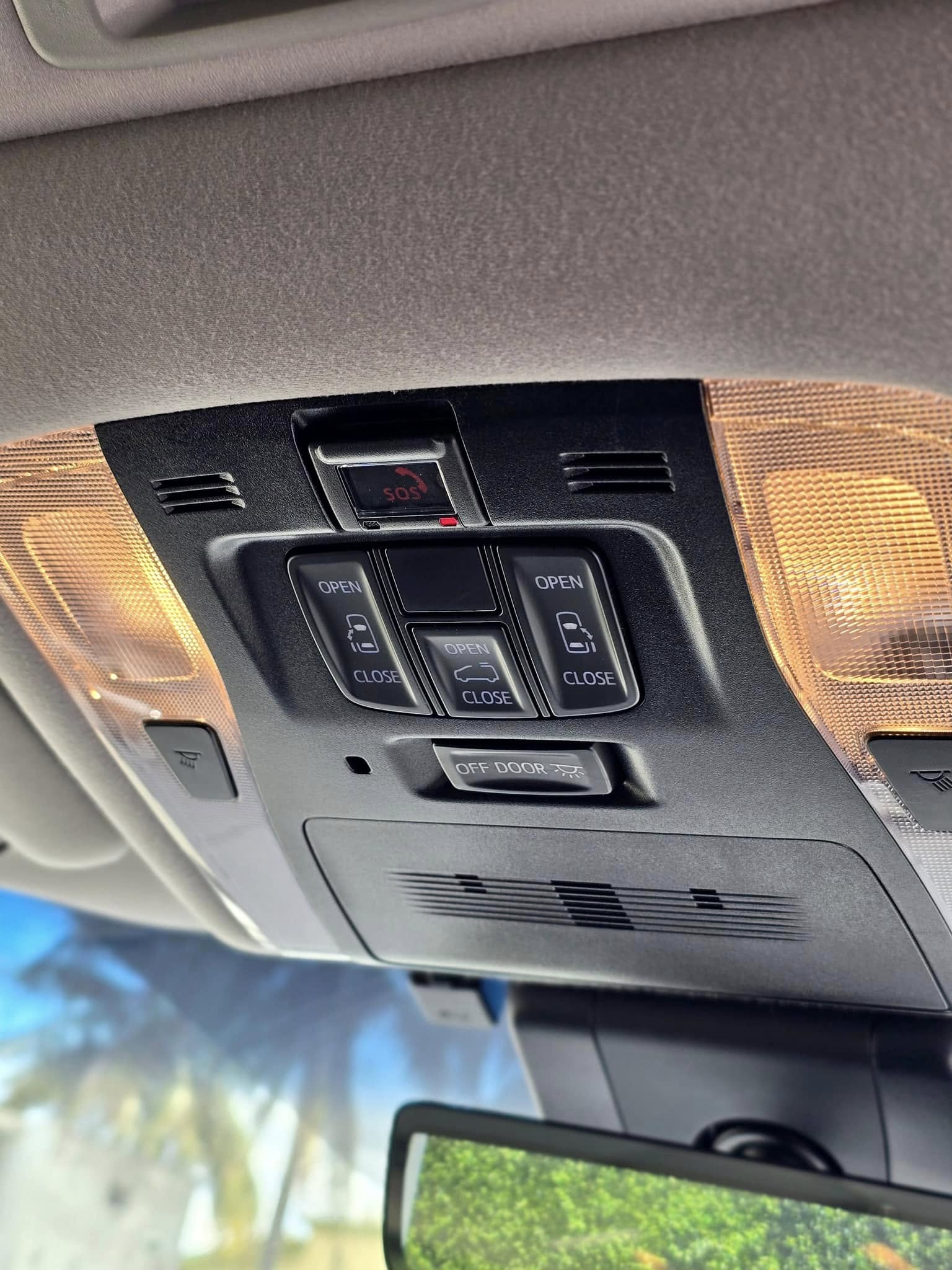 TOYOTA ALPHARD (TAXI)