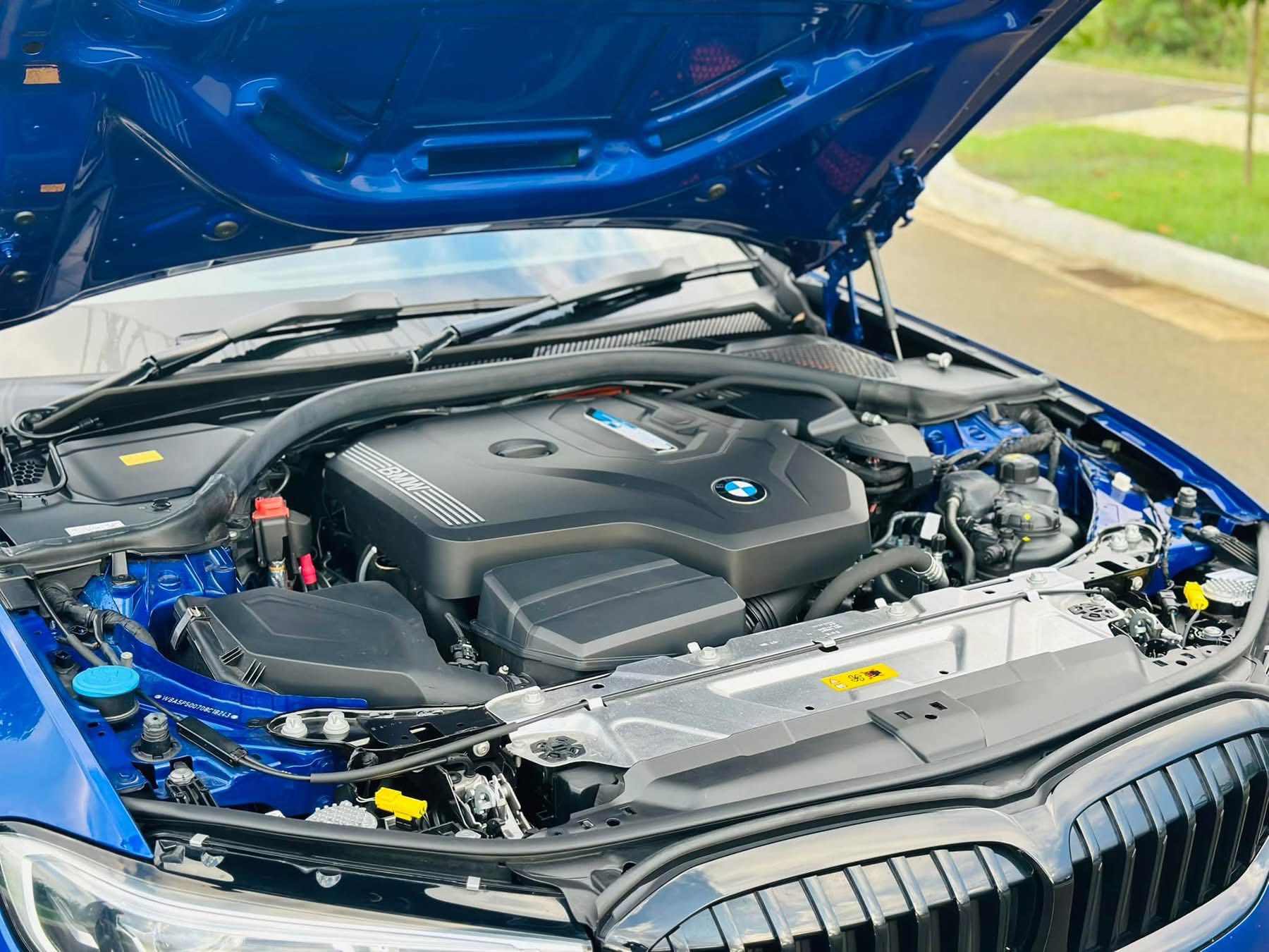 BMW 330e M SPORT