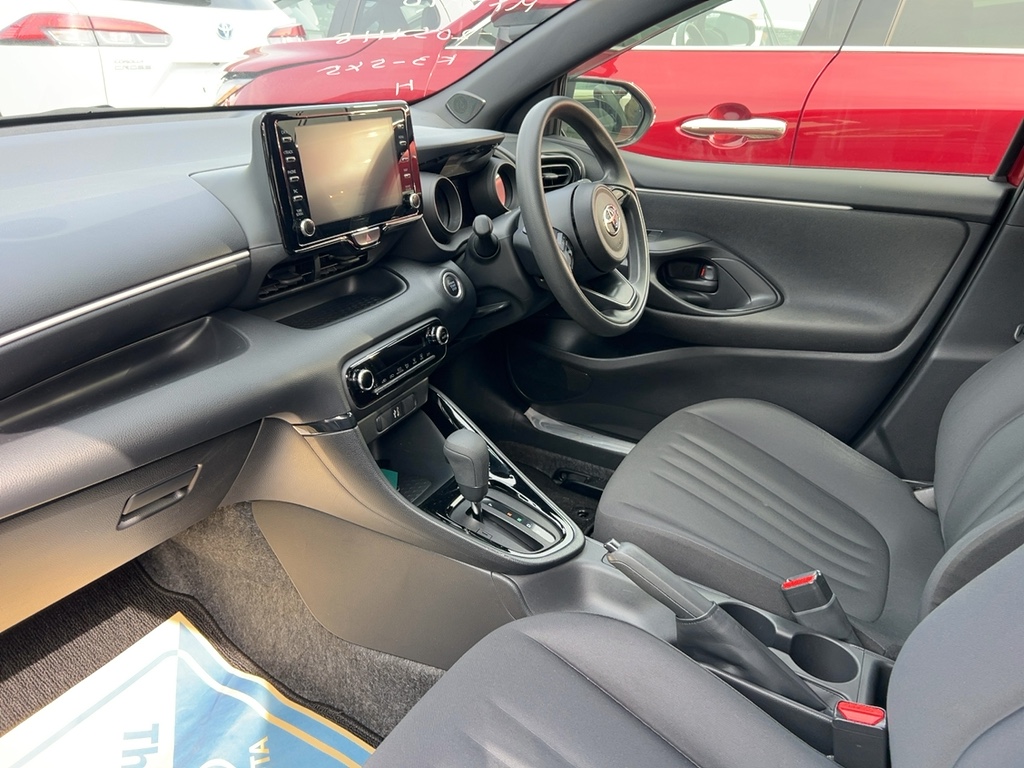 TOYOTA YARIS G (PETROL)