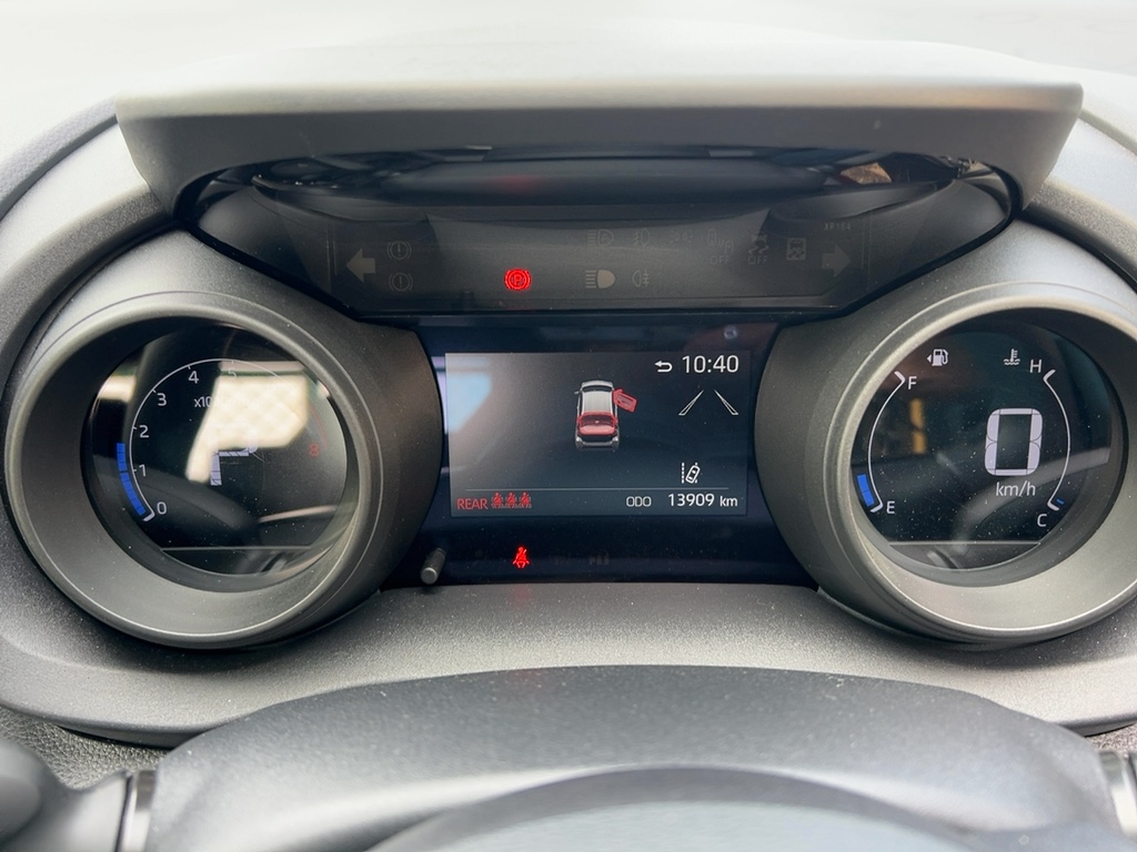 TOYOTA YARIS G (PETROL)