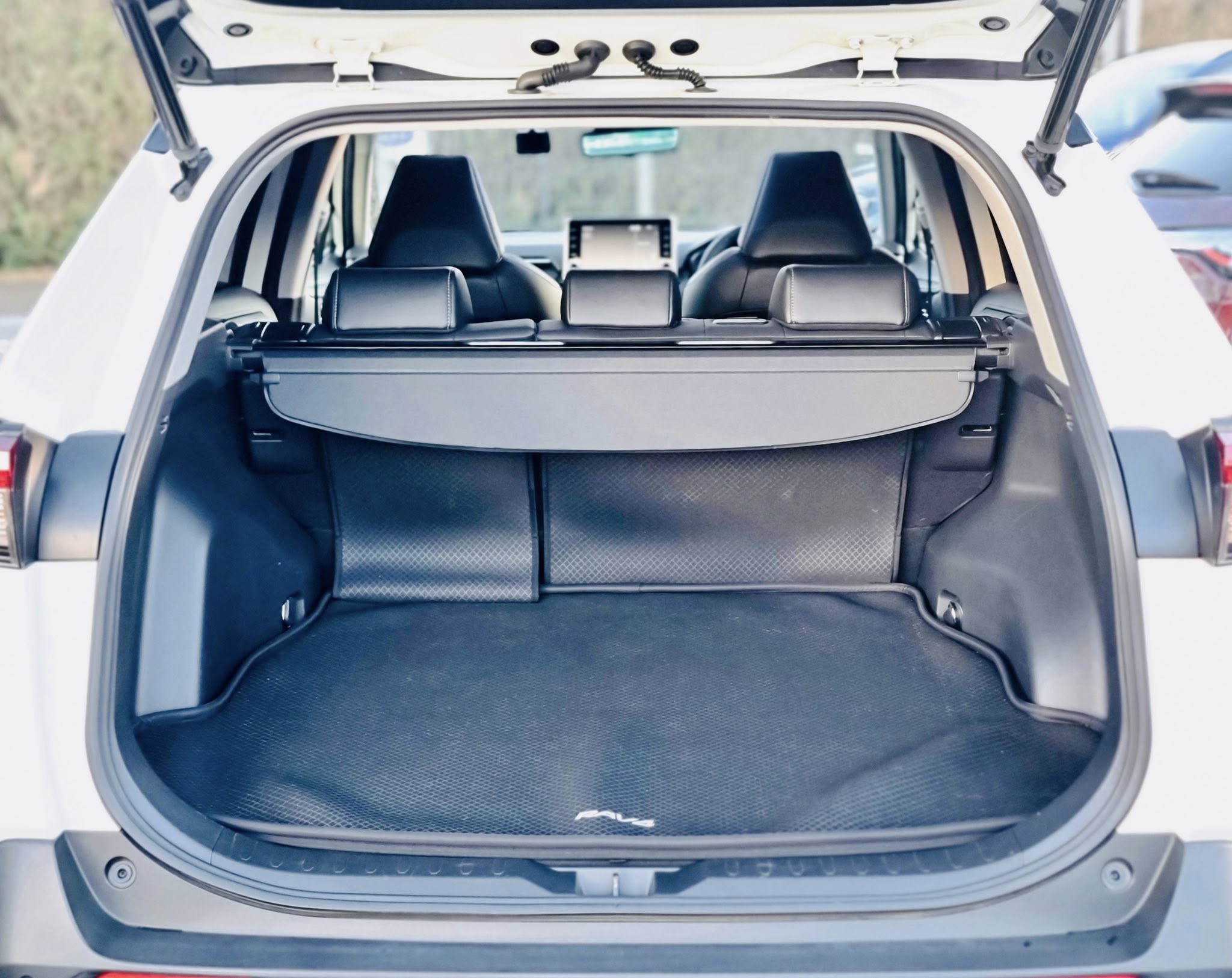 TOYOTA RAV 4 G