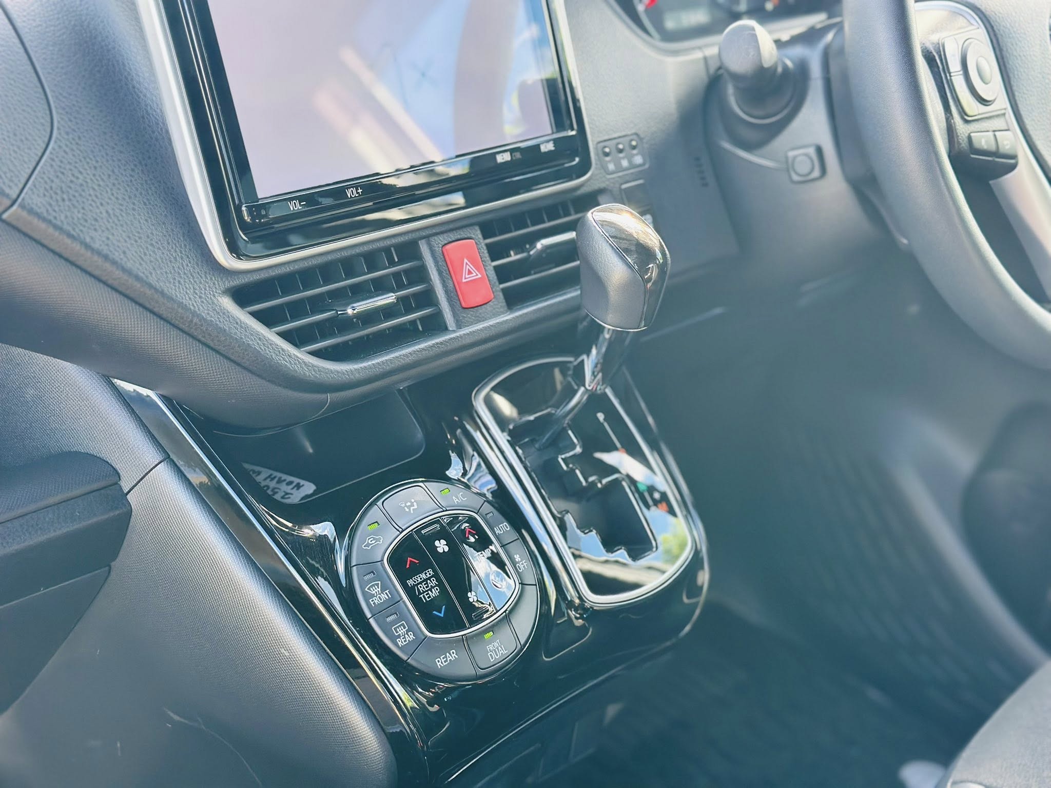 TOYOTA NOAH WXB SI 3 (TAXI)