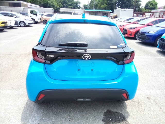 Toyota Yaris X (Petrol)