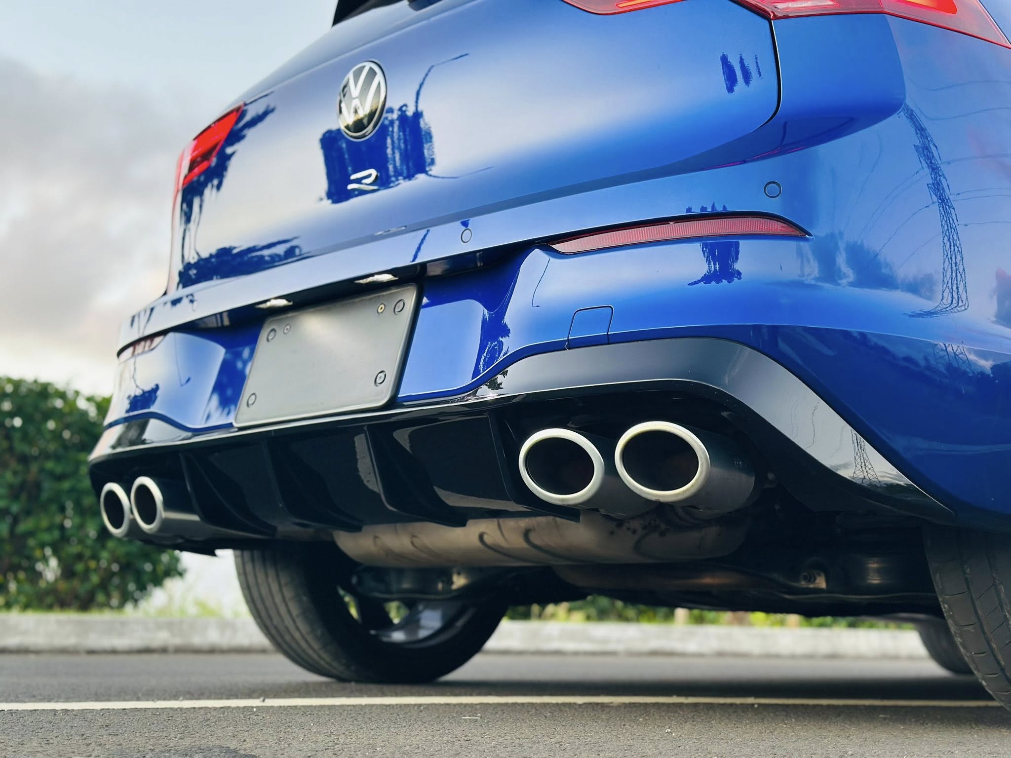 VOLKSWAGEN GOLF R BASE