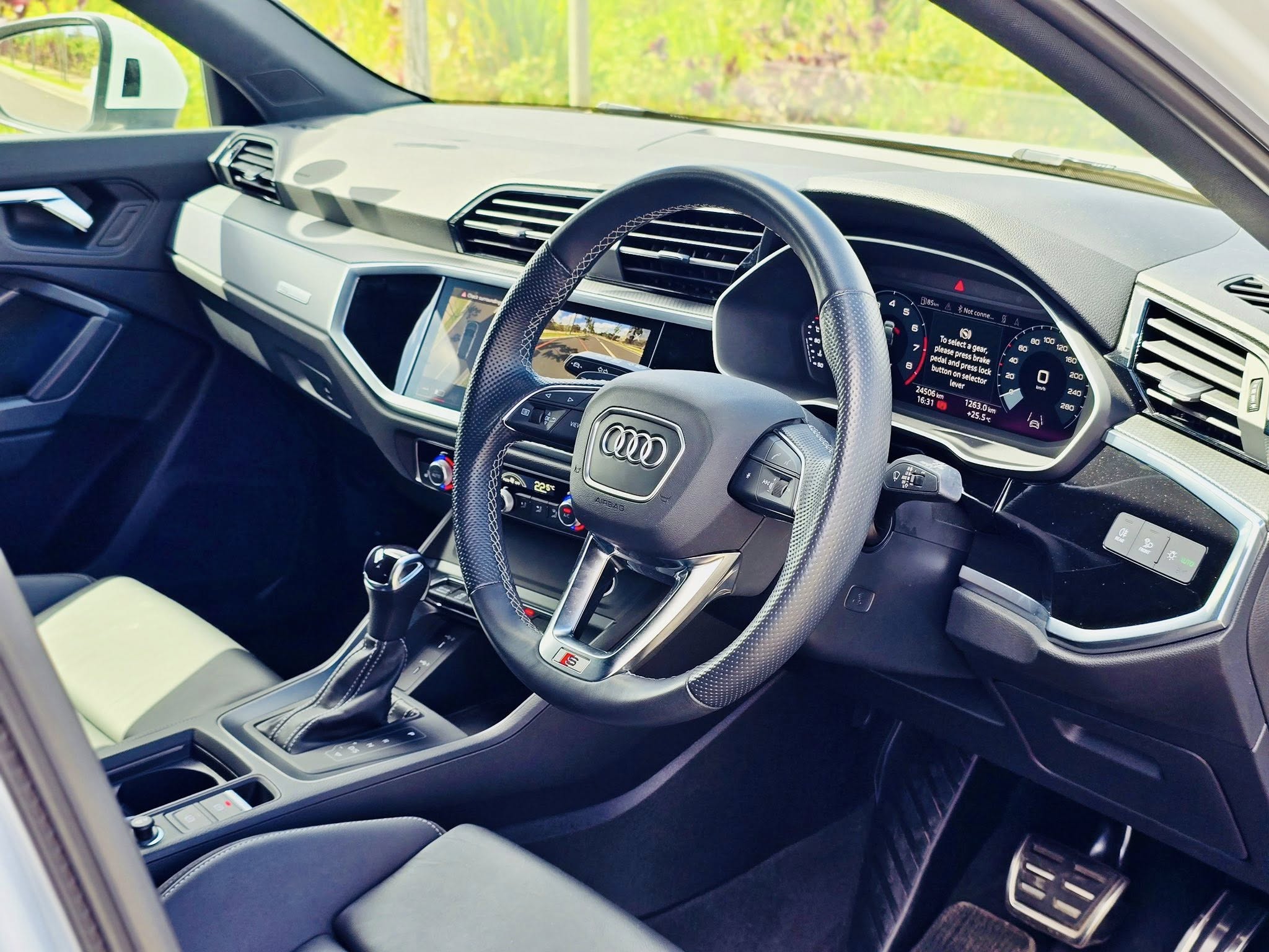 Audi Q3 35TFSI S LINE