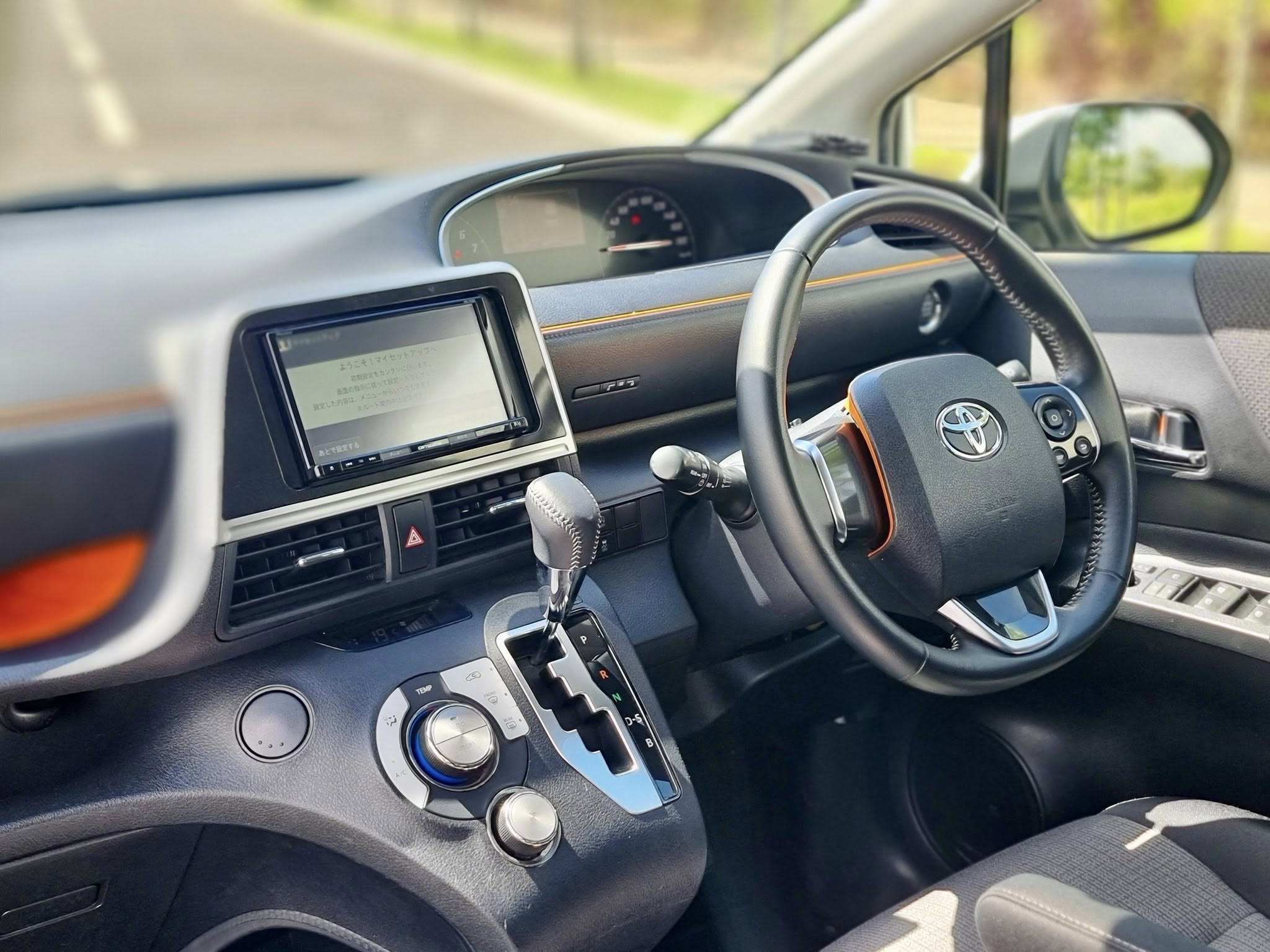 Toyota Sienta G TAXI (Petrol)