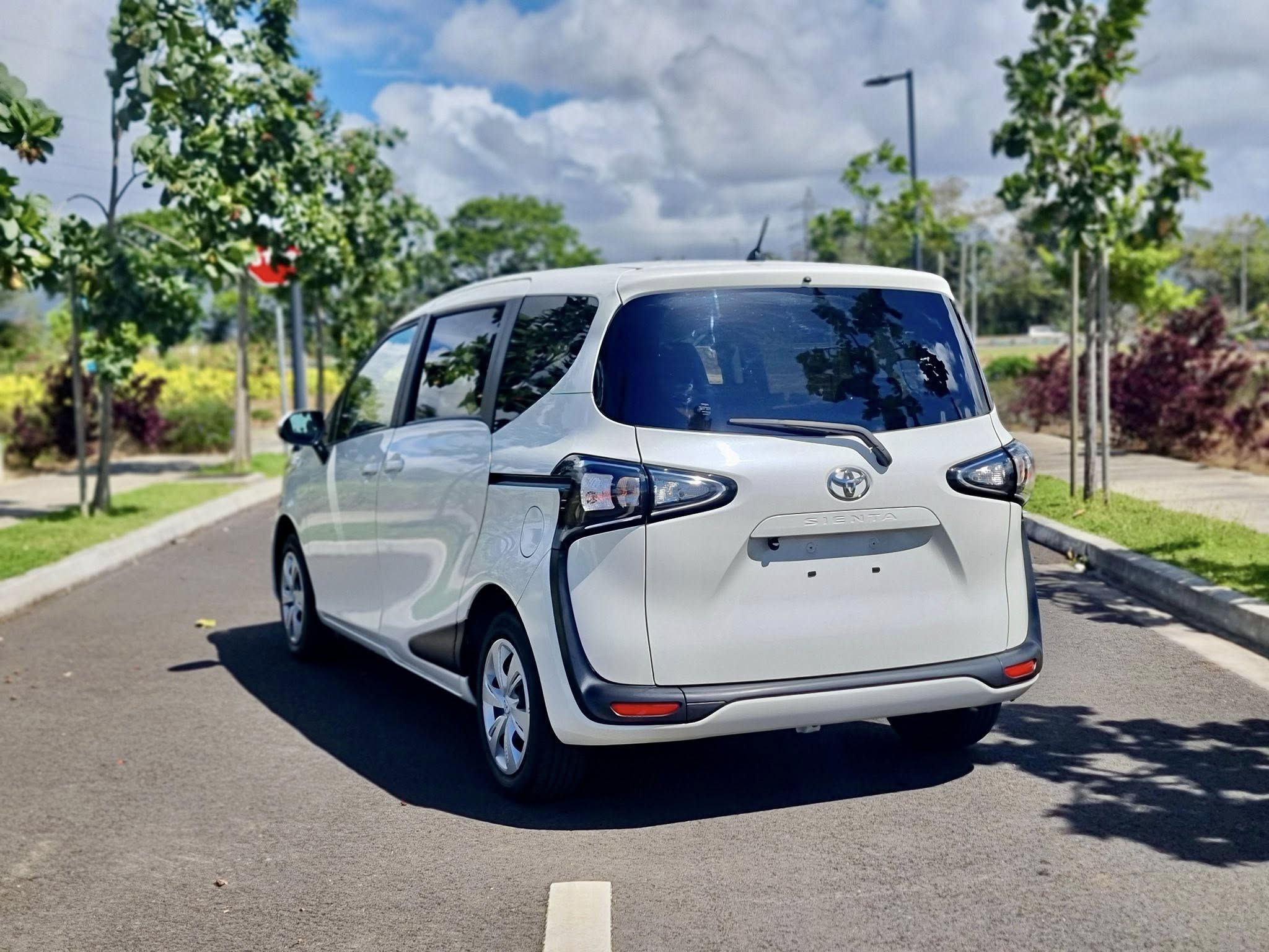 Toyota Sienta G TAXI (Petrol)