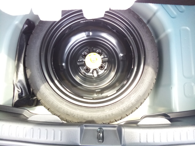 Toyota Yaris X (Petrol)