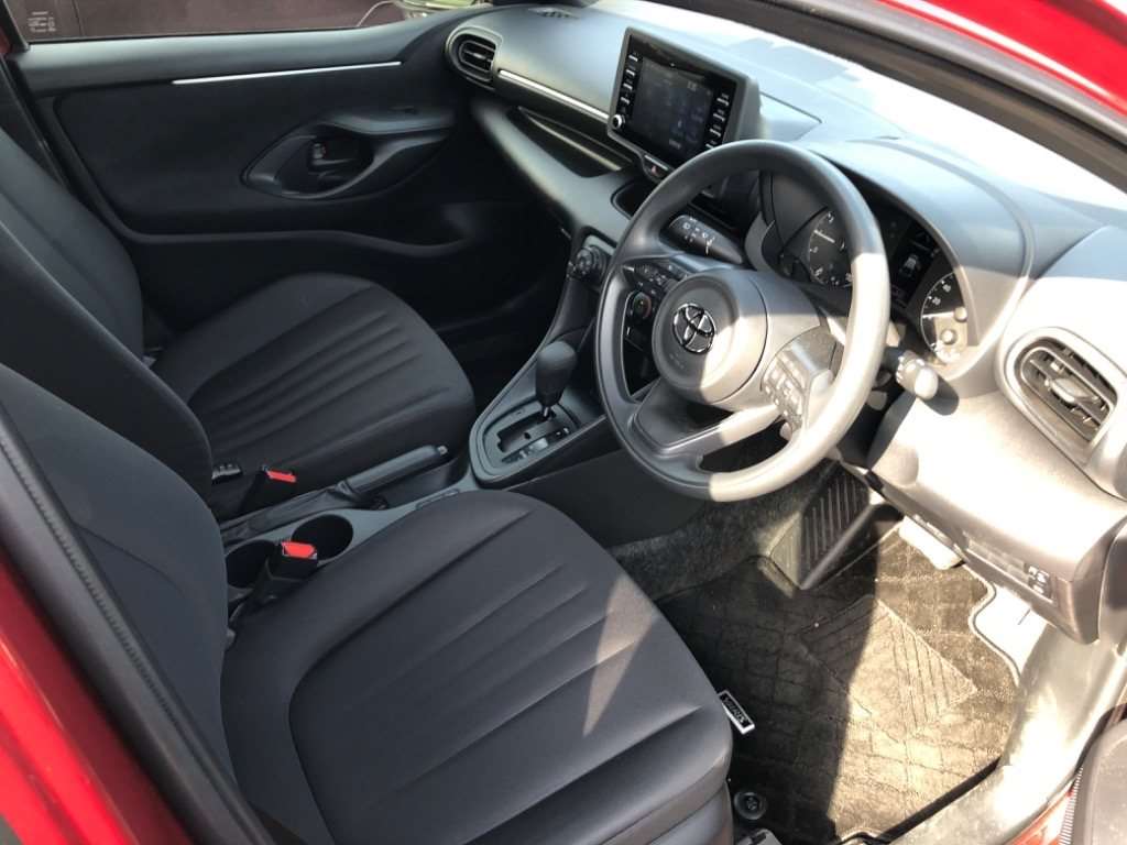 Toyota Yaris X (Petrol)