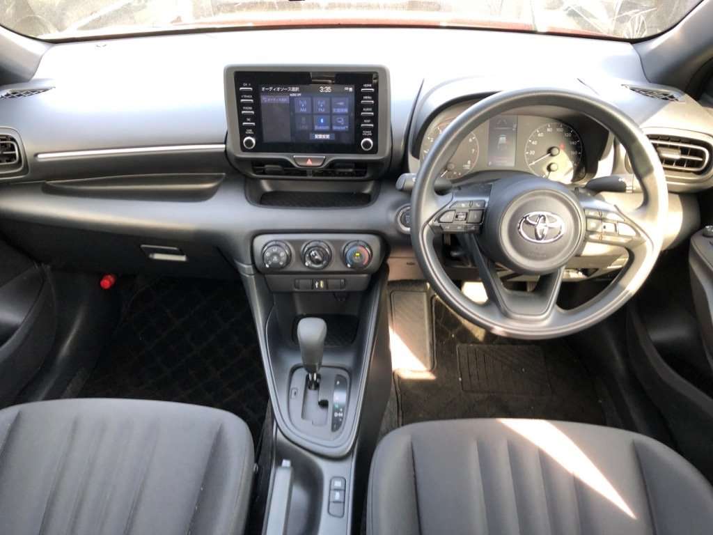 Toyota Yaris X (Petrol)