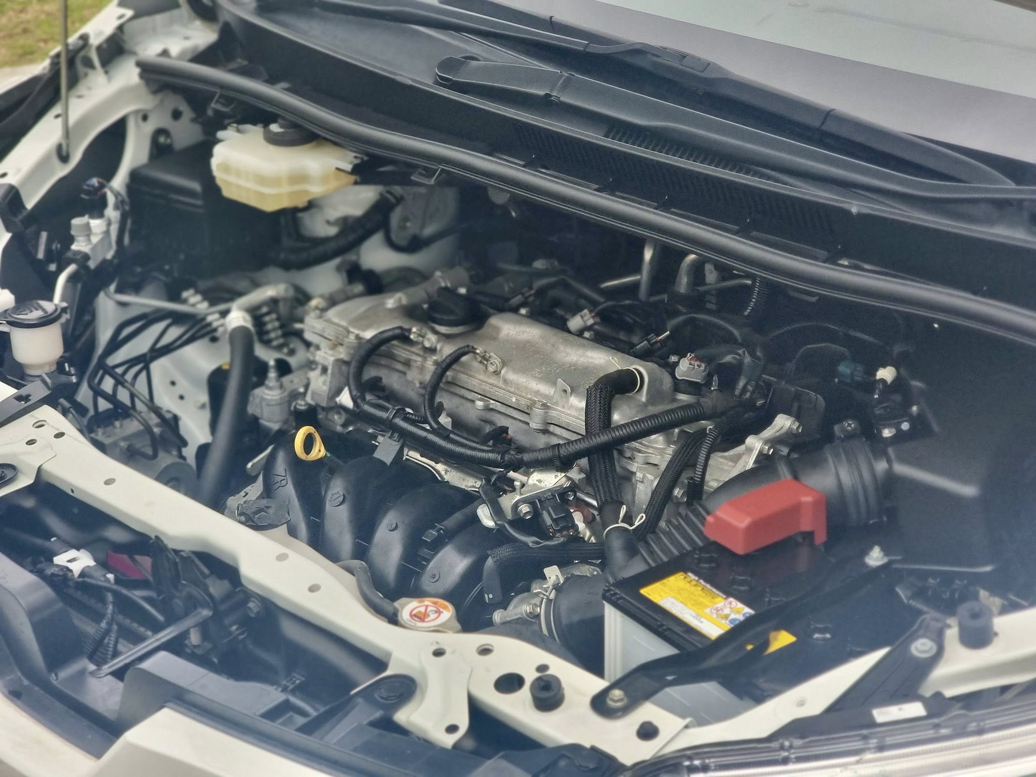 TOYOTA VOXY ZS KIRAMEKI 3 (MODELISTA) TAXI