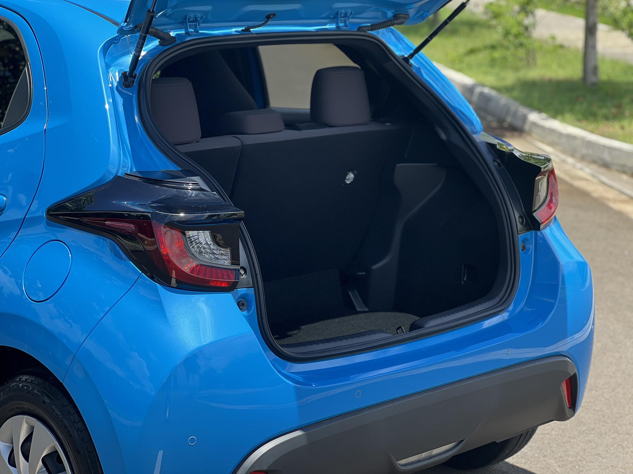 TOYOTA YARIS G (PETROL)