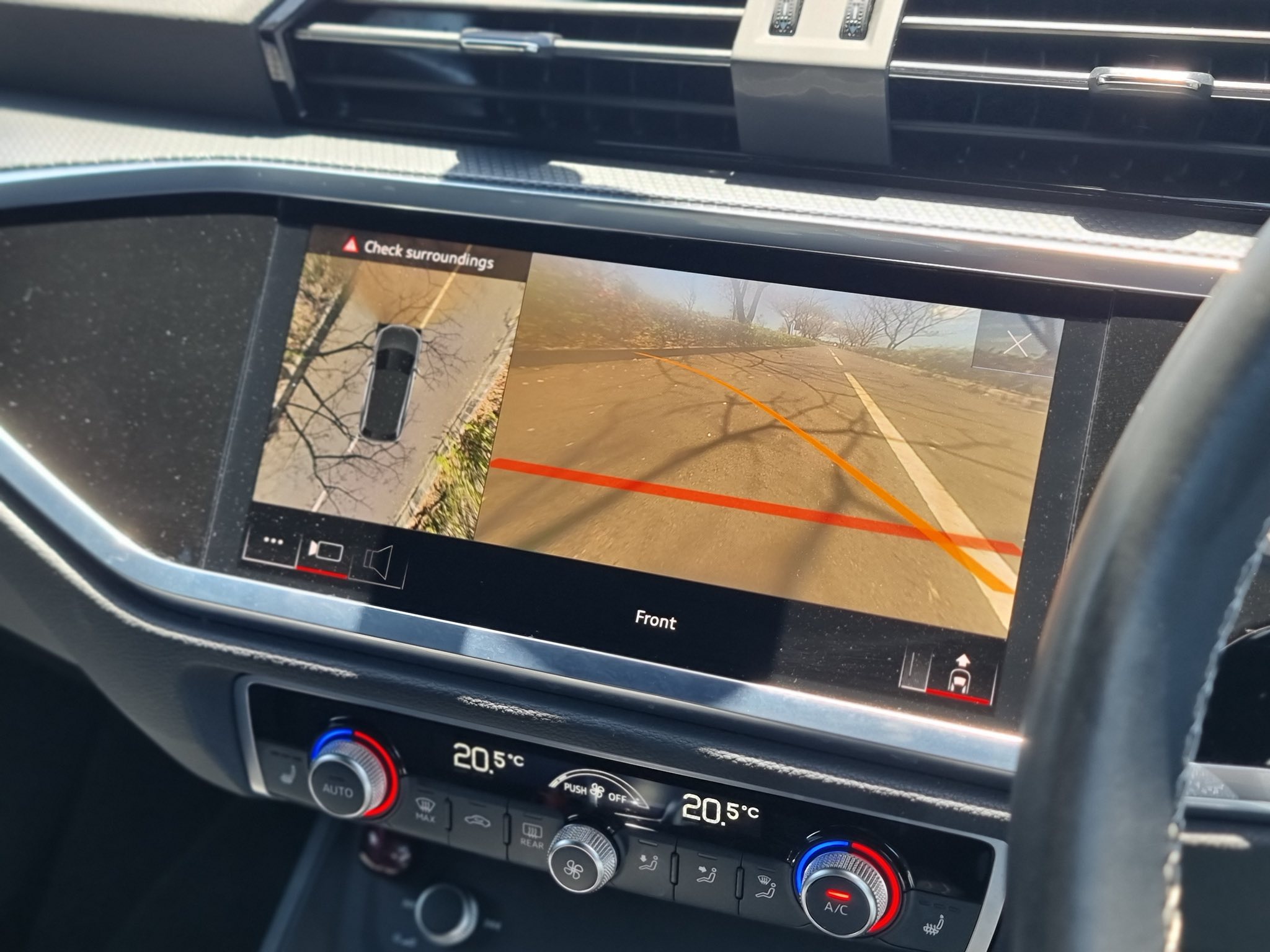 AUDI Q3 35TFSI S-LINE HYBRID