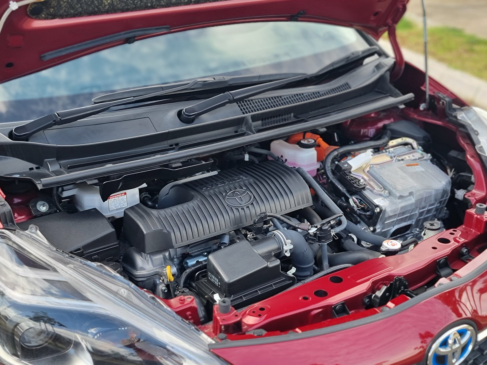 TOYOTA SIENTA G CUERO HYBRID