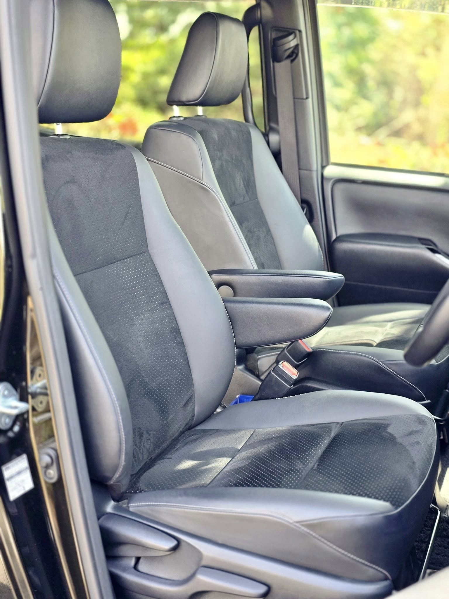 TOYOTA VOXY ZS KIRAMEKI 3 (TAXI)