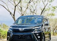 TOYOTA VOXY ZS KIRAMEKI 3 (TAXI)