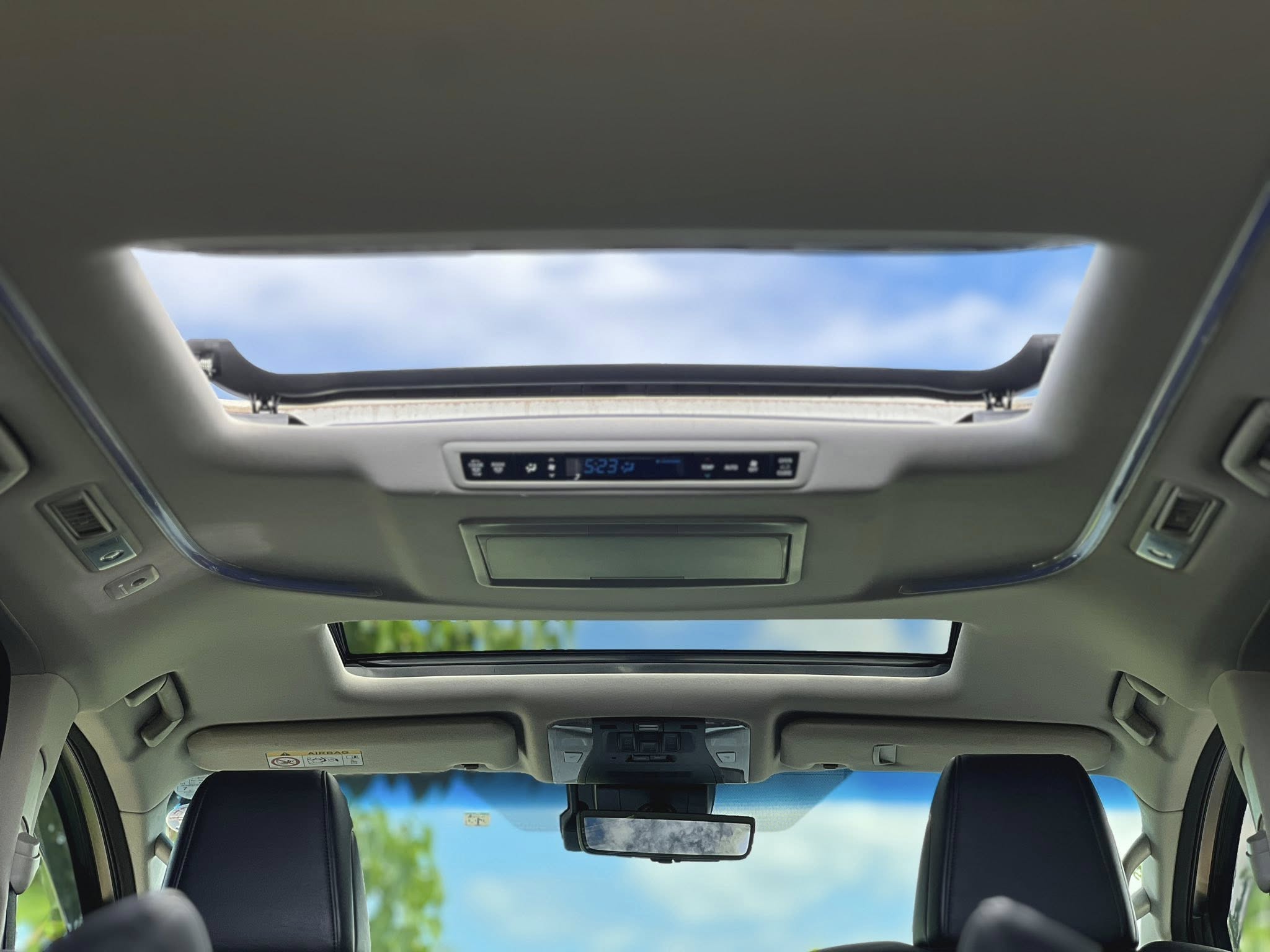 Toyota Alphard SC (TAXI)