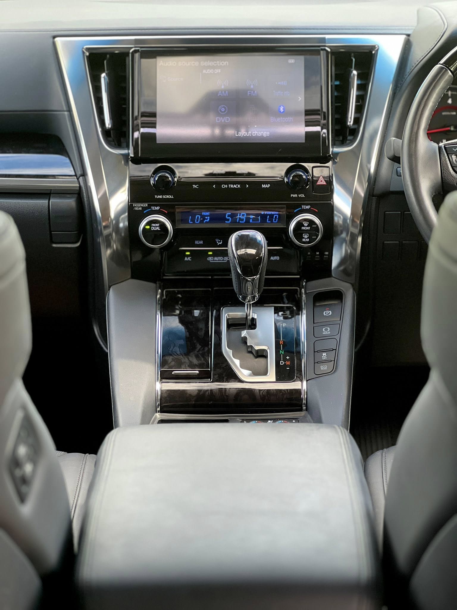 Toyota Alphard SC (TAXI)