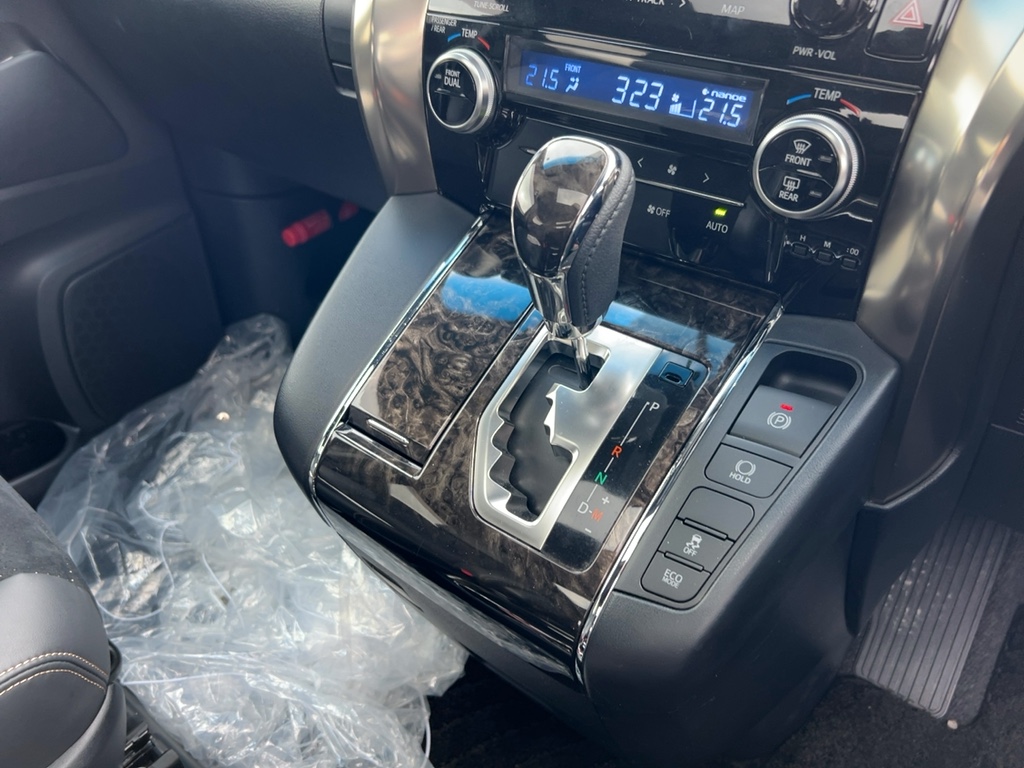 Toyota Alphard S type Gold 3 (TAXI)