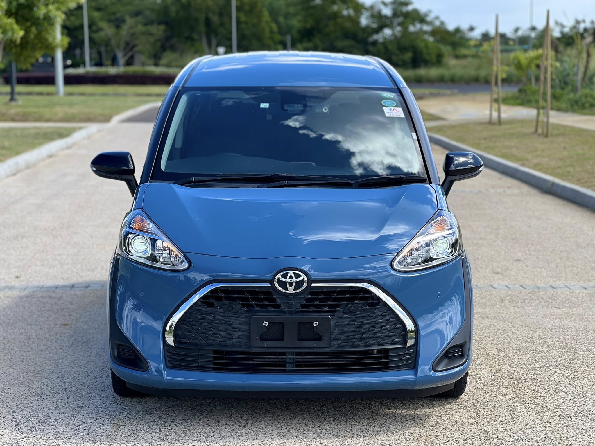 Toyota Sienta (Taxi)
