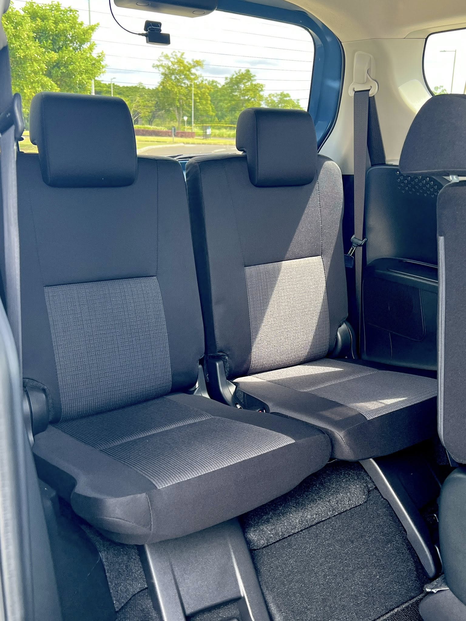 Toyota Sienta (Taxi)