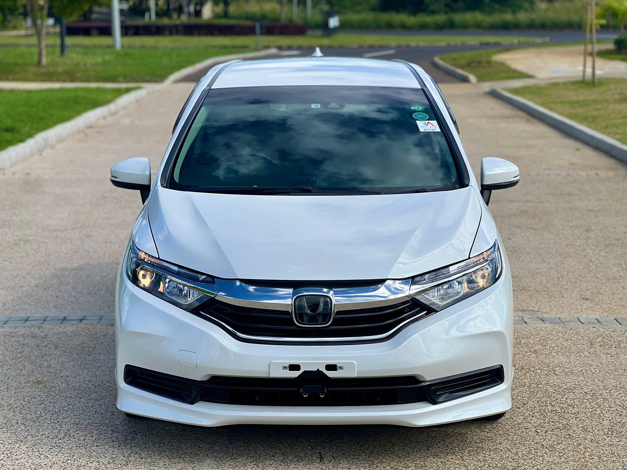 Honda Shuttle (Hybrid)