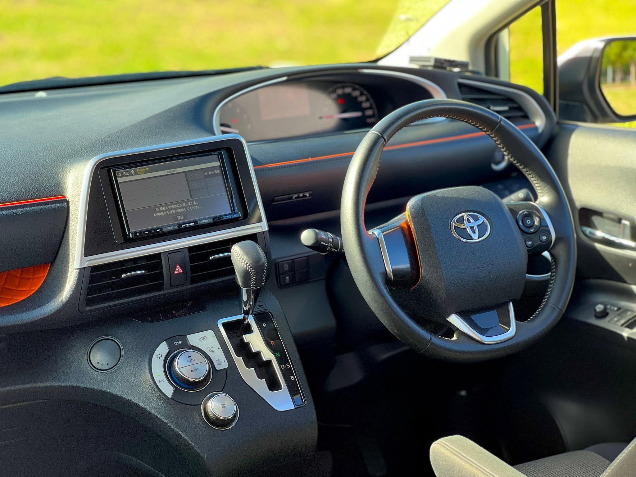 Toyota Sienta G (Taxi)