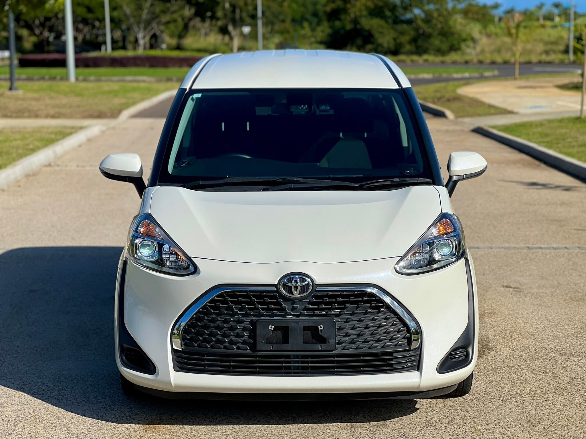 Toyota Sienta G (Taxi)