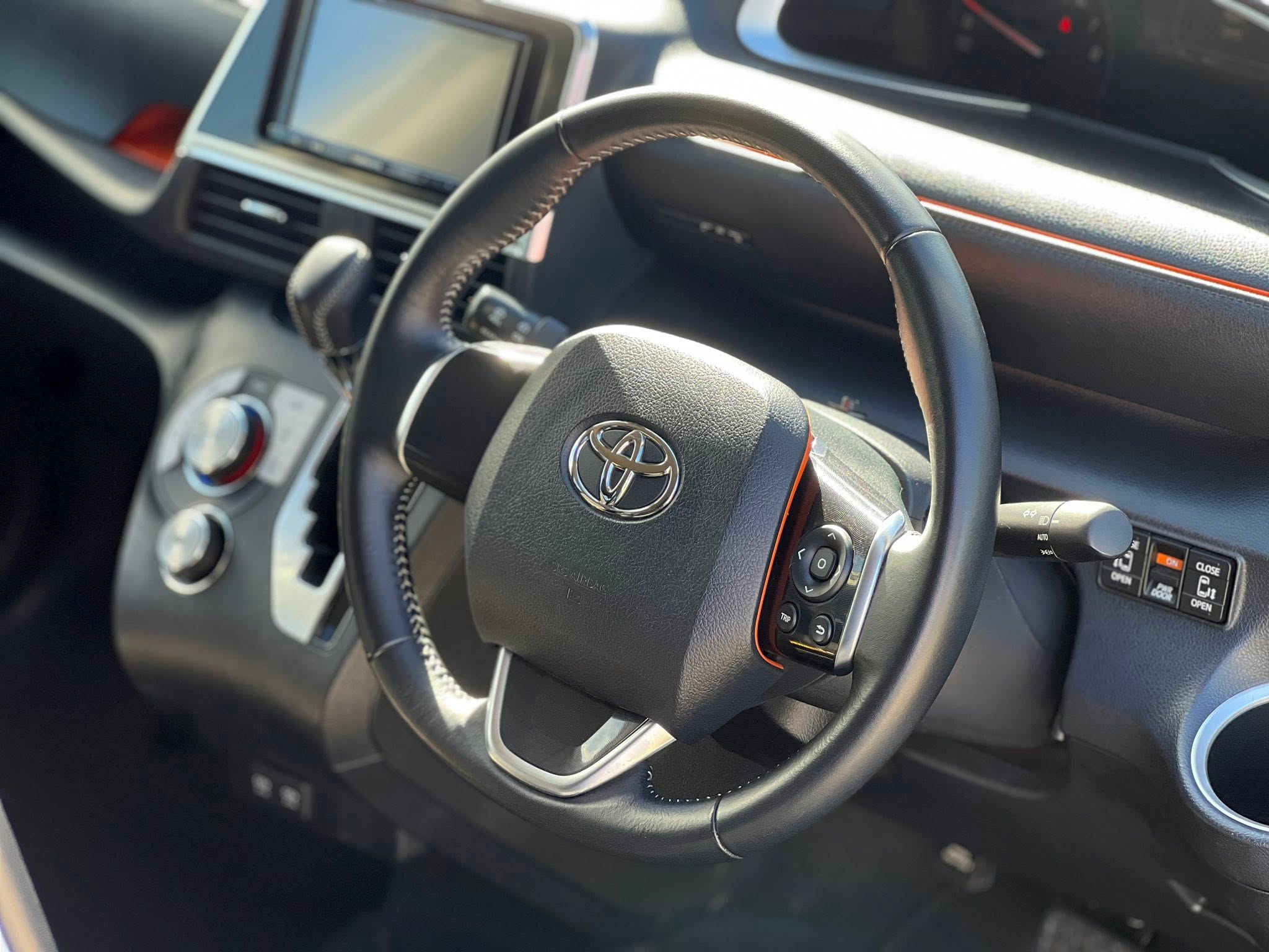Toyota Sienta G (Taxi)